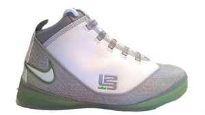 lebron soldier 2