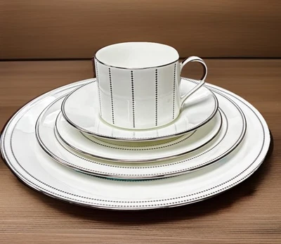 Platillo taza de té Mikasa Chelsea Platinum 5 piezas Foto 1 de 4