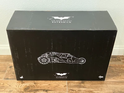 MMS69 HOT TOYS 1/6 The Dark Knight - Batman Batmobile Tumbler - Image 1 of 4