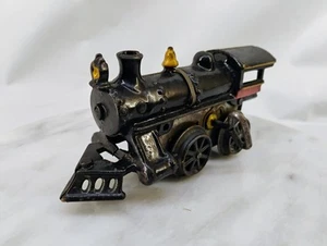 Antique Vintage Cast Iron Wind Up Model Train Engine Locomotive WORKS IVES? - Picture 1 of 9