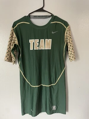 Camiseta deportiva Nike Dry Fit verde y dorada talla XL para niños Camiseta Pro Combat Foto 1 de 4