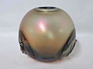 DOMINICK LABINO STUDIOS 1981 ART GLASS VASE WITH PRUNTS SIGNED - Picture 1 of 12