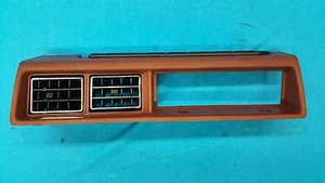 Barra decorativa originale Nissan DATSUN ZX280 bocchetta aria destra  - Foto 1 di 5