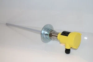 VEGACAL 63 Capacitive rod probe for continuous level Radar sensor Germany - Picture 1 of 9