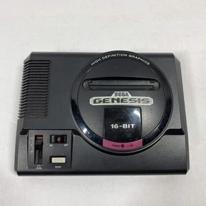 SEGA Genesis 19U435697 + 2x Controlador USB-A SEGA GENESIS - Imagen 1 de 12