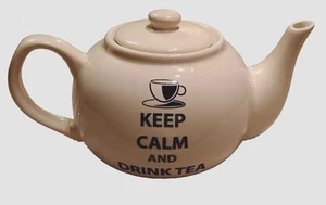 Old Pottery Company Keramik Keep Calm and Drink Tea 12 Unzen Elfenbein Teekanne mit Deckel - Bild 1 von 1