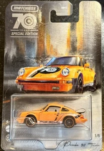 Matchbox Moving Parts 70 Year Special Edition '80 Porsche 911 Turbo Orange & Blk - Bild 1 von 3