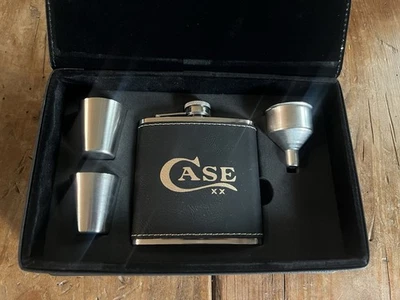 Case XX Knife Leather Flask Set! A Must Have Only One AvailableThis is beautiful - Image 1 of 3