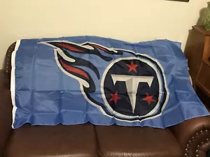 Titans Tennessee Idegy Titan Bandera Grande 5 ftx3 ft RN #120445 Nueva en Paquete - Imagen 1 de 4