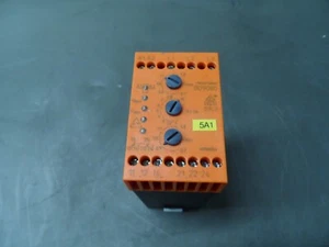 E DOLD & SOHNE Varimeter BD 9080 Safety Relay (24978) - Picture 1 of 9