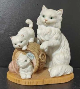 Vintage Homco Home Interiors Feline Fun White Mother Cat With Kittens Figurine 5 - Picture 1 of 4