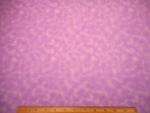 Quilt Fabric 7/8 Yard Mottled Light Purple Lavender Blender Cotton Vtg C - Picture 1 of 2