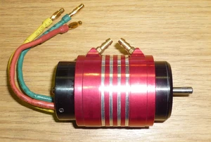 BRUSHLESS WATERCOOLED MOTOR 4082 5 BHP 1890kv rc boat 40mm x 82mm r - Picture 1 of 1