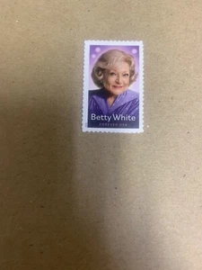 US Postage #5976 Betty White 2025 Forever Stamp MNH Free Shipping - Picture 1 of 1