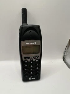650.Ericsson A1228di Cell Phone - - Picture 1 of 4