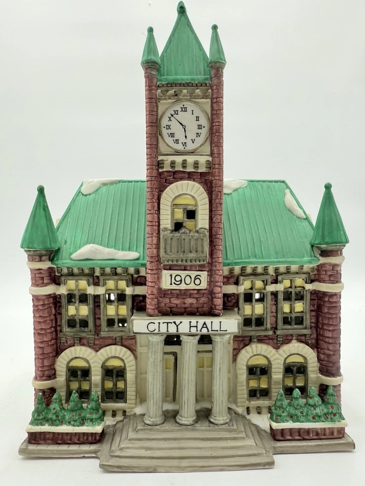 Department 56 Christmas In The City Series City Hall No Light
