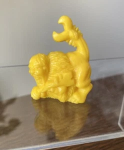 Manticore Yellow MIMP Monster In My Pocket Vintage Matchbox Toy CLEAN Combo Ship - Picture 1 of 2