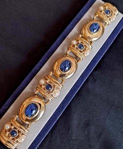 #7 Joan Rivers Chunky Gold Tone Blue Cabochon Pearl Statement Panel Bracelet - Picture 1 of 12