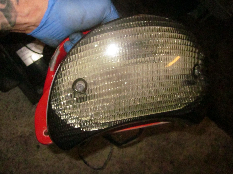 Lanterna traseira de LED 1999 Ducati 900ss 750ss - Imagem 1 de 1
