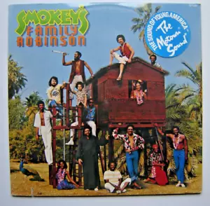 NEW SEALED Smokey Robinson – Smokey's Family Robinson 1976 US Motown LP - Picture 1 of 5