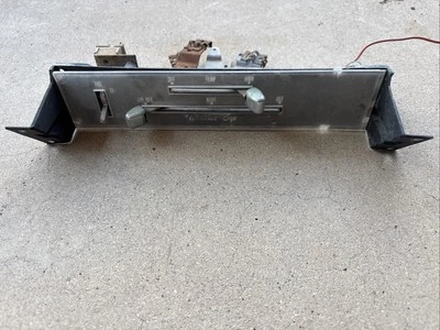 AMC Gremlin 1971 Weather Eye calentador descongelador controles Foto 1 de 4