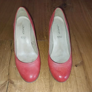 Pumps in Korallenrot von Janet D. Gr.39 - Bild 1 von 4