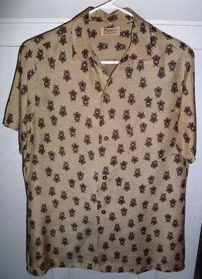 Vintage McInerry's Medal of Honor aloha shirt 1950's Silk Size Small Super rare - Image 1 of 4