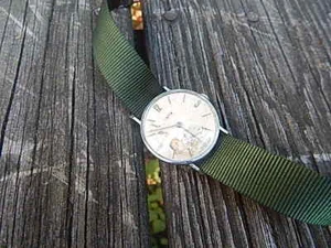 VETTA 15 JEWELS WIRE LUG WIND UP WATCH GOOD TIMEKEEPER INTERNATIONAL SALE - Picture 1 of 7