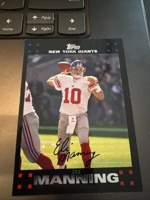 2007 Topps - Eli Manning #30 - Image 1 of 2