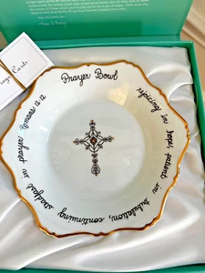 The Celeste Prayer Bowl - Cross w/s Swarovski Crystals Scalloped Gold Rim 8.5" - Picture 1 of 4