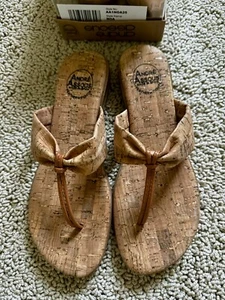 Andre Assous NAO Slip On Sandal in Beige Womens US Size 9M NIB - Picture 1 of 5