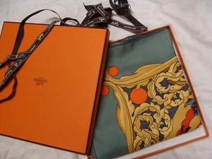 Hermes Schal ANIMALS SOLAIRES von Zoe Pauwels Ed 1994, ungetragen mit Box - Bild 1 von 10