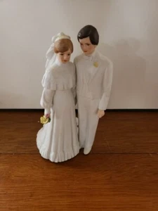 Enesco Sposi Matrimonio Music Box Figurina Musicale Giochi "Marcia Nozze" - Foto 1 di 5