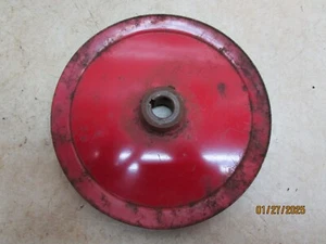 SNAPPER 7HP 22" SNOWBLOWER TRACTION PULLEY - Picture 1 of 8