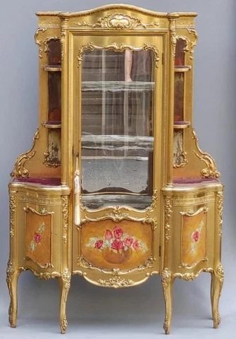 VINTAGE ITALIAN LOUIS XV STYLE HAND-PAINTED GILTWOOD VITRINE Cover