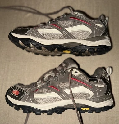 The North Face 女式 Gore-Tex Vibram 户外远足鞋 8 码 566292 - 二手状况完好 — 第 1/4 张图片