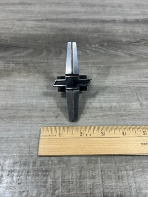 OEM GM CHEVROLET 1968 CAMARO PARRILLA DELANTERA EMBLEMA MOLDURA INSIGNIA CHEVY    Foto 1 de 4