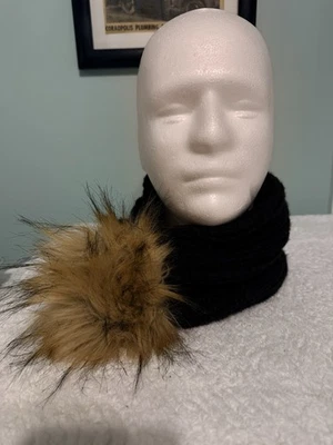 Michael Kors Kit de Cable Negro Cuello Bufanda Pom Pom Invierno Foto 1 de 4