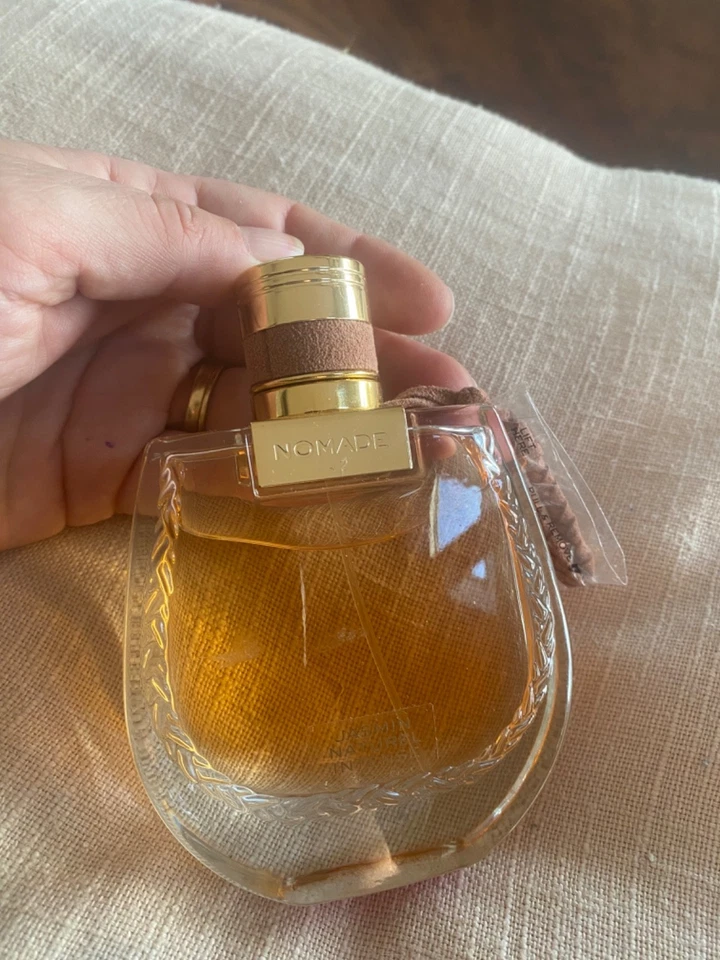 nomadic women's perfume - Image 1 of 1