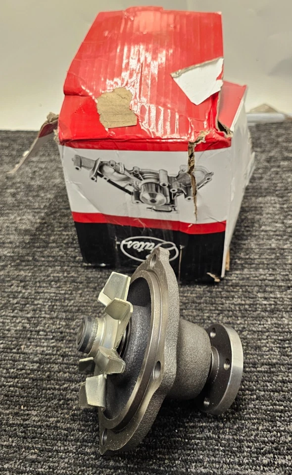 Gates 42032 Water Pump Fits 1978 Chrysler Cordoba Newport Dodge B200 - Image 1 of 4