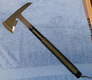 Condor CTK4012TRT Tactical Rescue Tomahawk OD Paracord verde avvolto NO GUAINA! - Foto 1 di 4