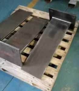 Supporto in metallo per Gradino legno massello scale design a sbalzo - Foto 1 di 3