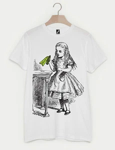 BATCH1 ALICE IN WONDERLAND 150TH ANNIVERSARY DRINK ME BOTTLE UNISEX T-SHIRT - Picture 1 of 1