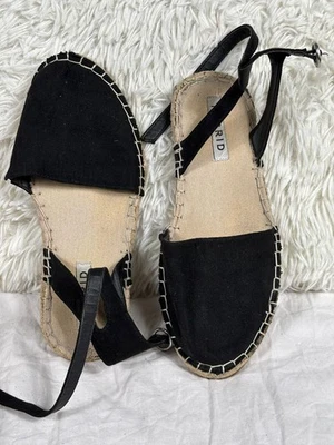 Sandalias alpargatas de gamuza sintética tórrida sin cordones cómodas talla 7 anchas negras Foto 1 de 4