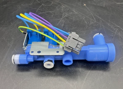 Válvula de entrada de agua para refrigerador Frigidaire Gallery, 5304529544, pieza OEM Foto 1 de 4