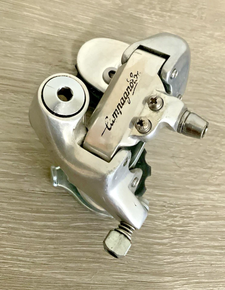 DESVIADOR TRASERO CAMPAGNOLO CHORUS JAULA CORTA 6, 7 U 8 VELOCIDADES Foto 1 de 4