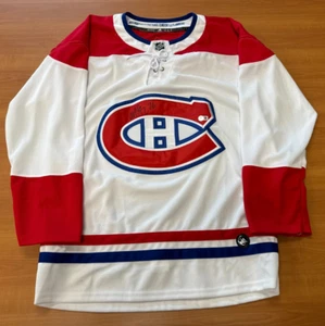 Martin St. Louis Signed Autographed Montreal Canadiens Jersey Beckett COA XL - Picture 1 of 4