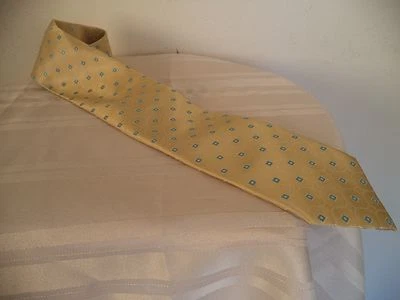 Corbata Covington amarilla hecha a mano para hombre. 100% poliéster.  Foto 1 de 4