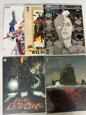 DC Black Label Lot of 5 Comics Swamp Thing Batman Catwoman Harley Set Run NM - Image 1 of 4