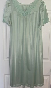 Vintage ShadowLine Nachthemd mintgrün Nylon knielang, Spitze, rosa Blumen, M neuwertig - Bild 1 von 8